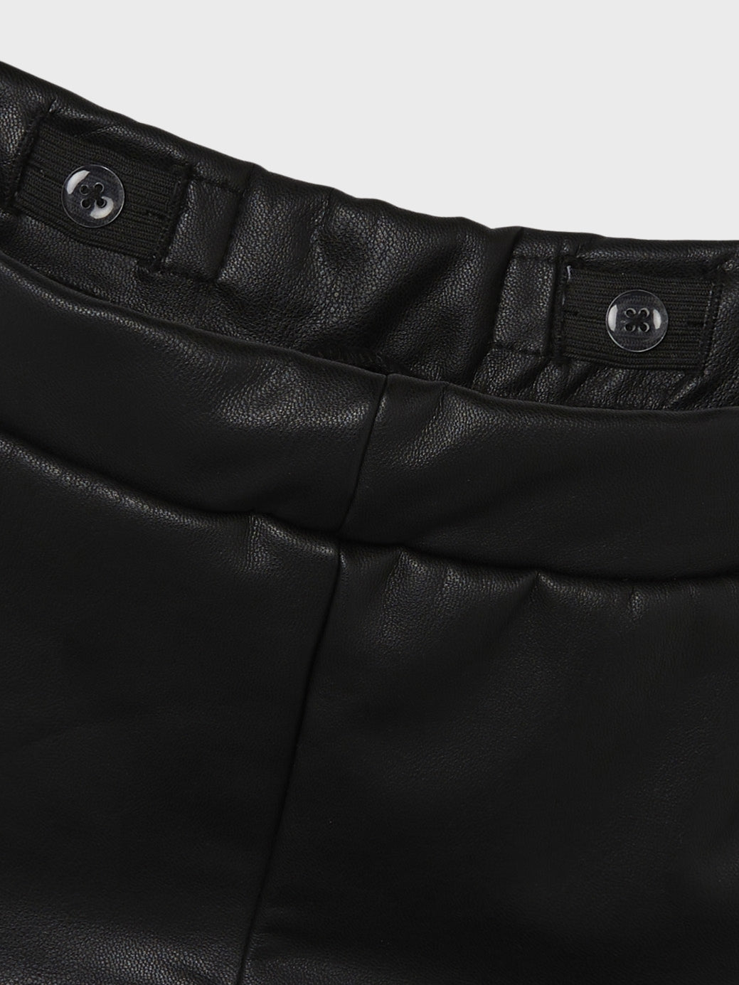 NKFOLULU Trousers - Black