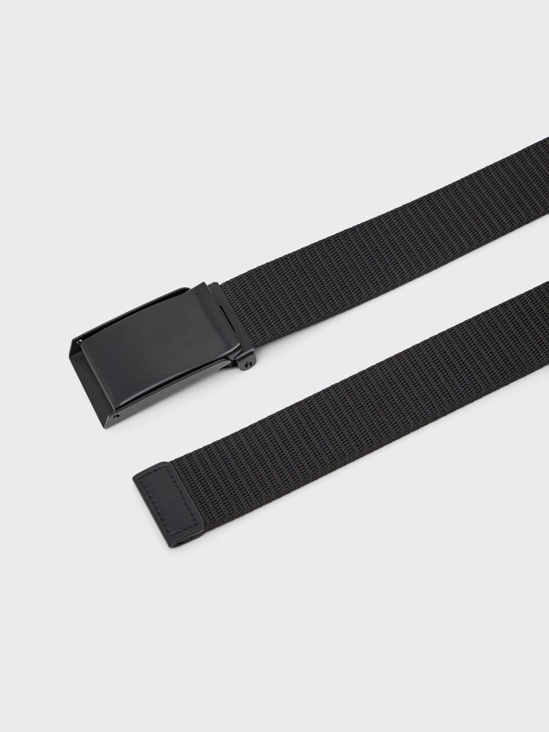 NKMRAGNO Accessories - Black